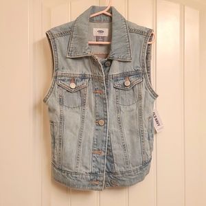 NWT Old Navy Light Washed Denim Vest Girls Youth Size 8